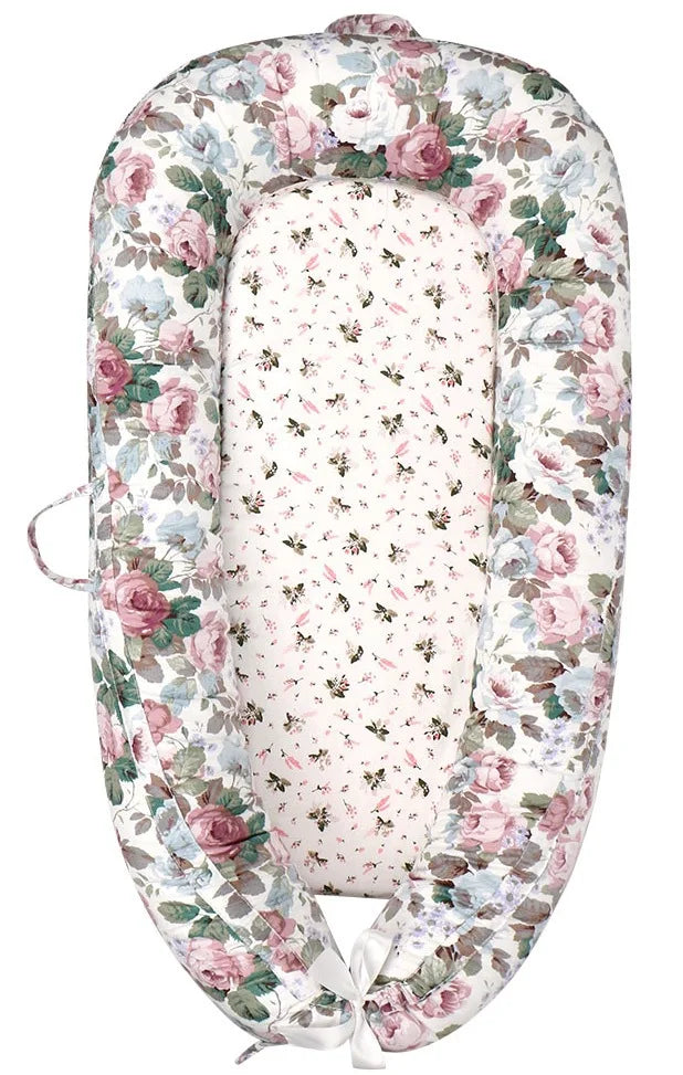 Portable Baby Nest 0-18 Months Detachable Anti-Rollover Bassinet with Cooling Mat Newborn Bed for Breastfeeding Sleep